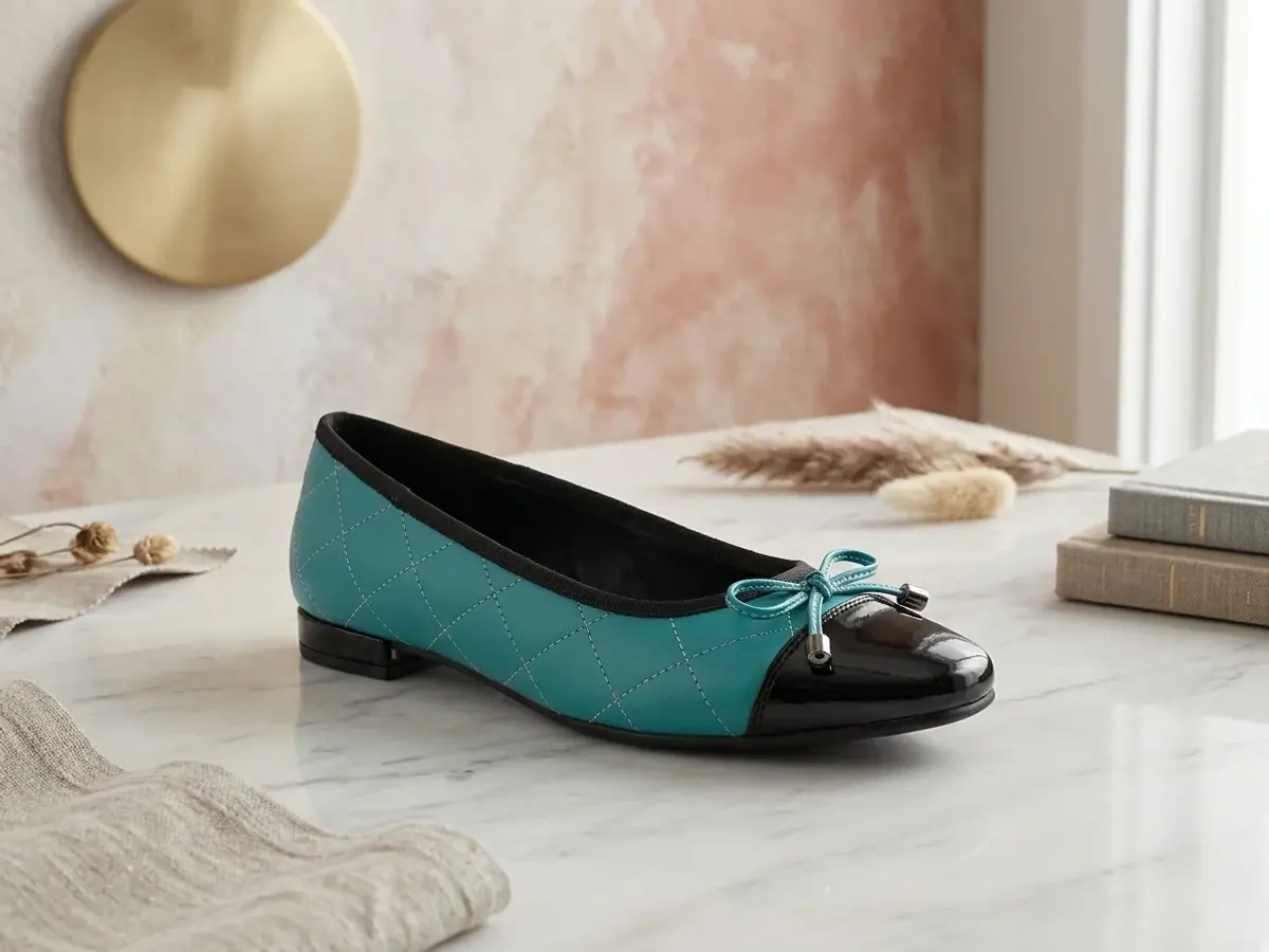 Mira Daily Flats — Black — view 3