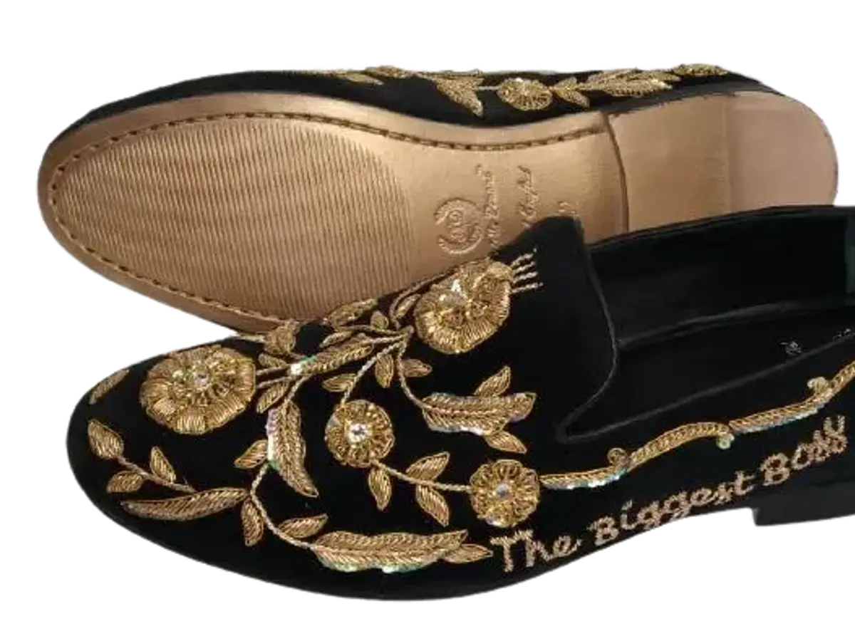 Noor Embroidered Juttis — Gold — view 1